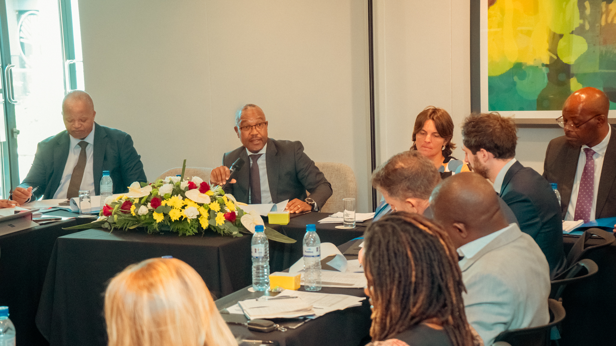 Fundo de Estradas Promove Transportes (2).jpg